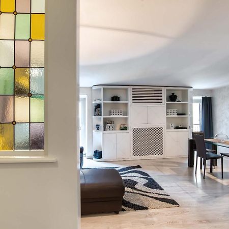 Black And White Suite Rome Bagian luar foto