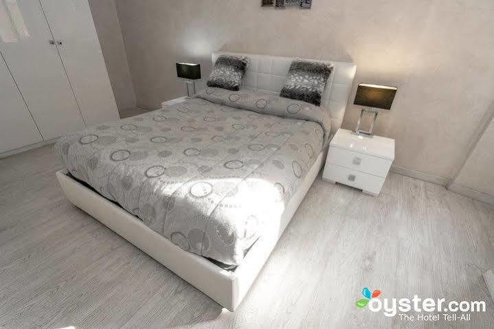 Black And White Suite Rome Bagian luar foto
