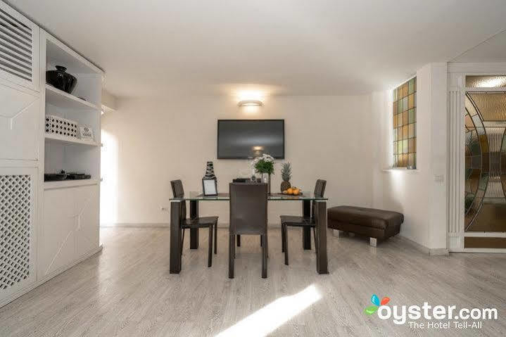 Black And White Suite Rome Bagian luar foto
