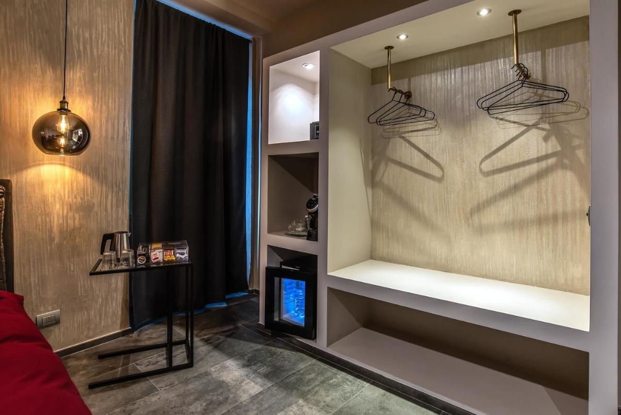 Black And White Suite Rome Bagian luar foto